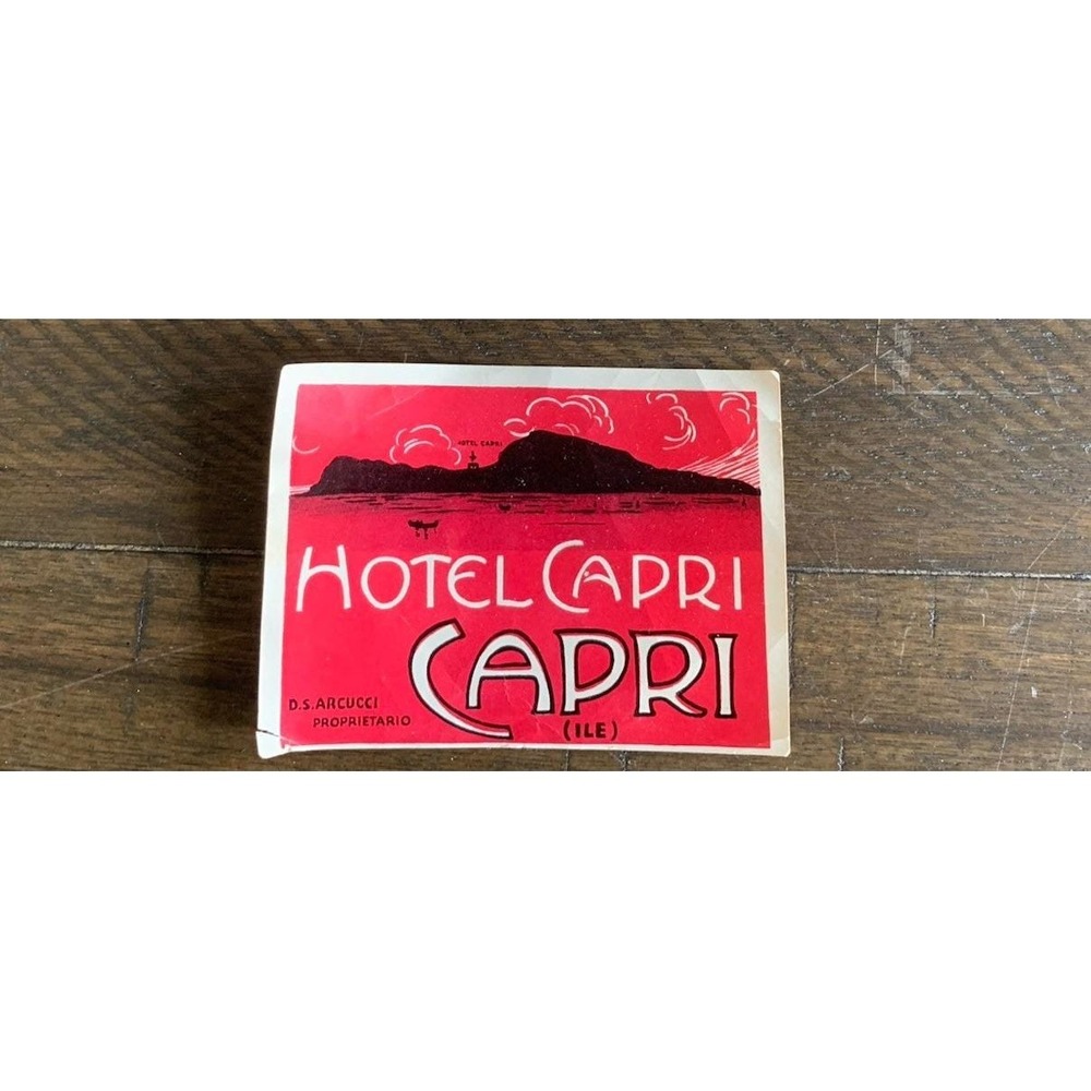Vintage Hotel Capri Italy D S Arcucci (ILE) Travel Luggage Suitcase Label Red‎